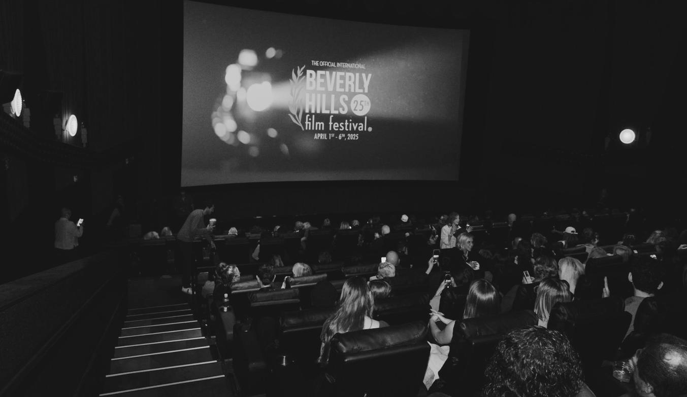 Sala del Beverly Hills Film Festival durante una proiezione